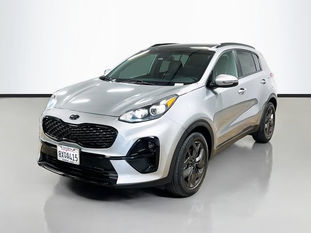 Certified 2022 Kia Sportage Nightfall Edition FWD image 3
