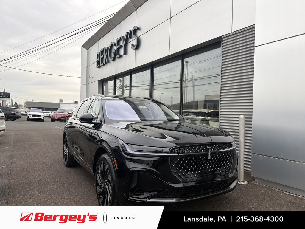 New 2026 Lincoln Nautilus Reserve w/ Jet Appearance Package image 1