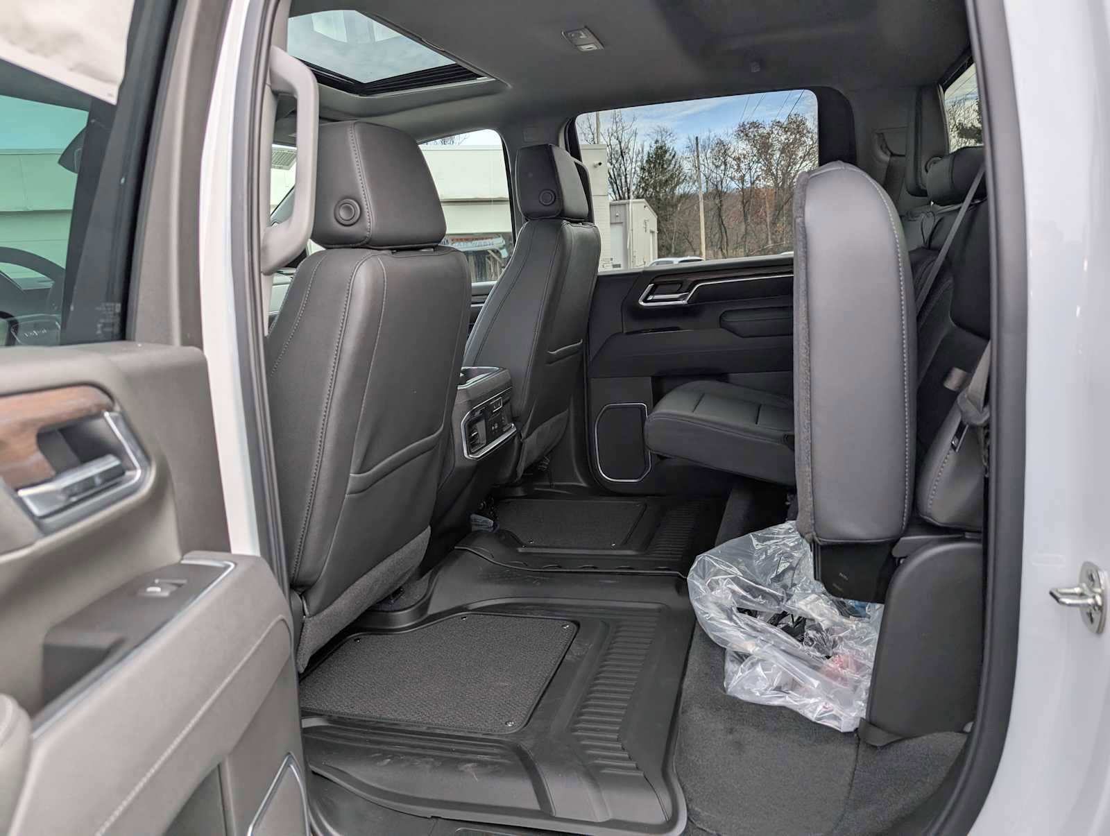 New 2026 GMC Sierra 3500 SLT w/ SLT Premium Package image 22