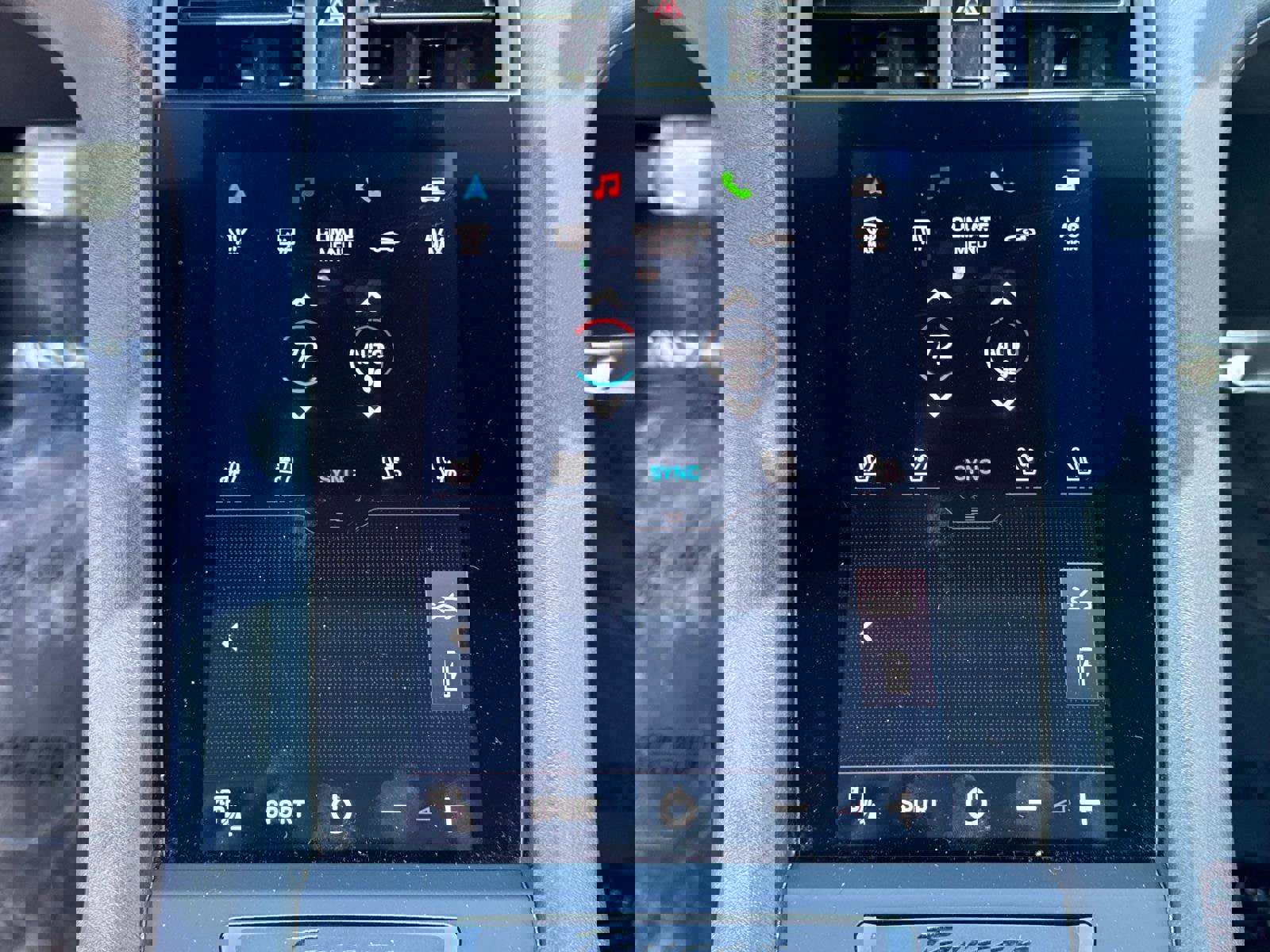 Used 2021 Porsche Taycan image 24