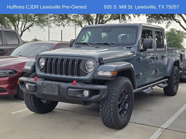 Certified 2024 Jeep Gladiator Sport AWD/4WD image 3