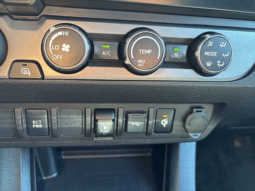 Used 2020 Toyota Tacoma TRD Off-Road image 22