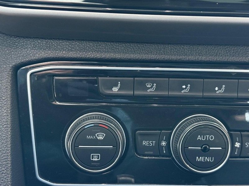 Used 2021 Volkswagen Atlas SEL image 19