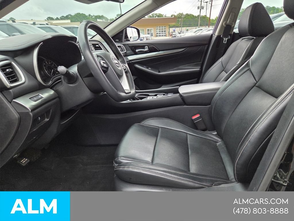Used 2023 Nissan Maxima SL FWD image 3
