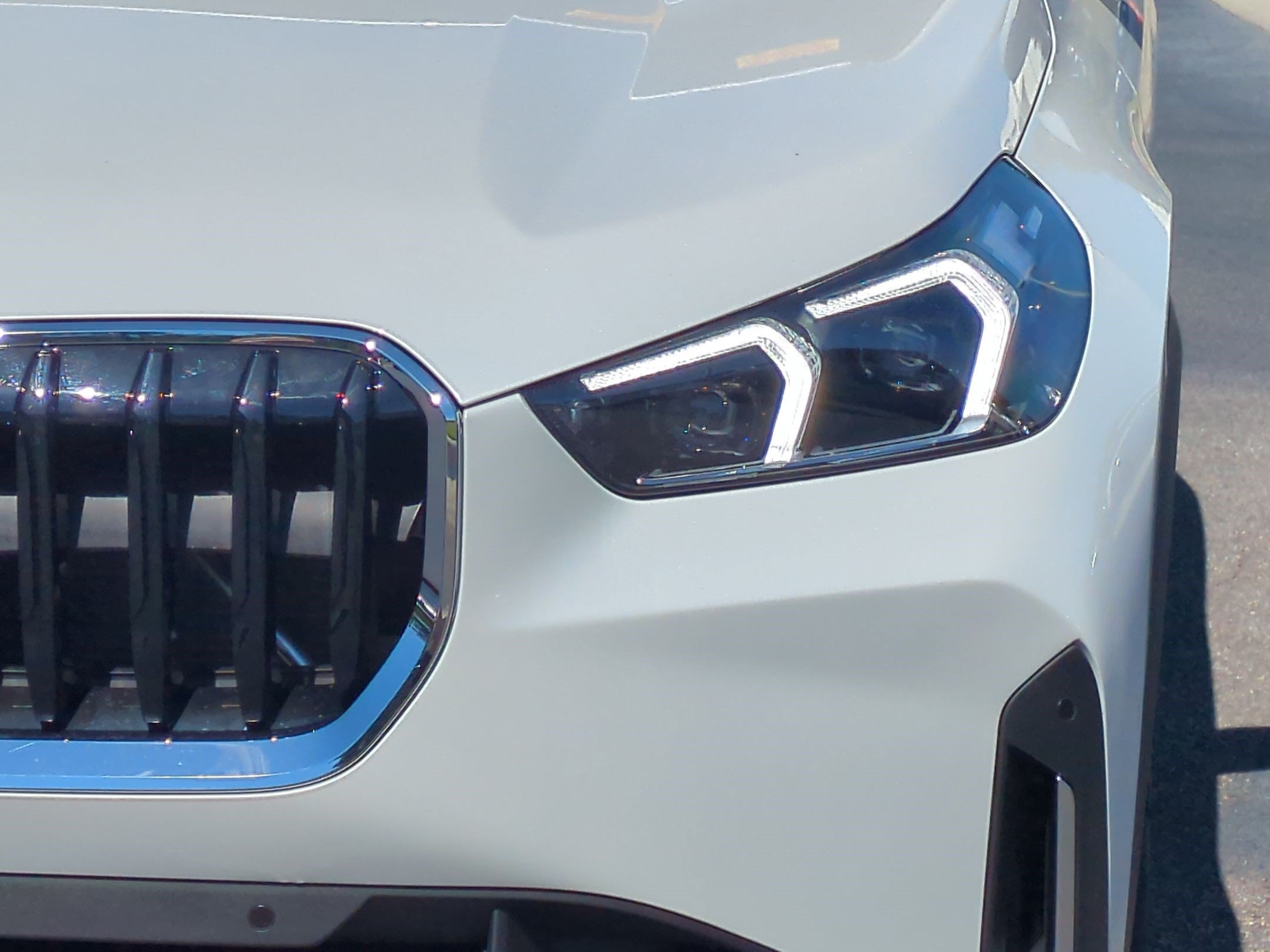 Certified 2023 BMW X1 xDrive28i w/ Premium Package AWD/4WD image 6