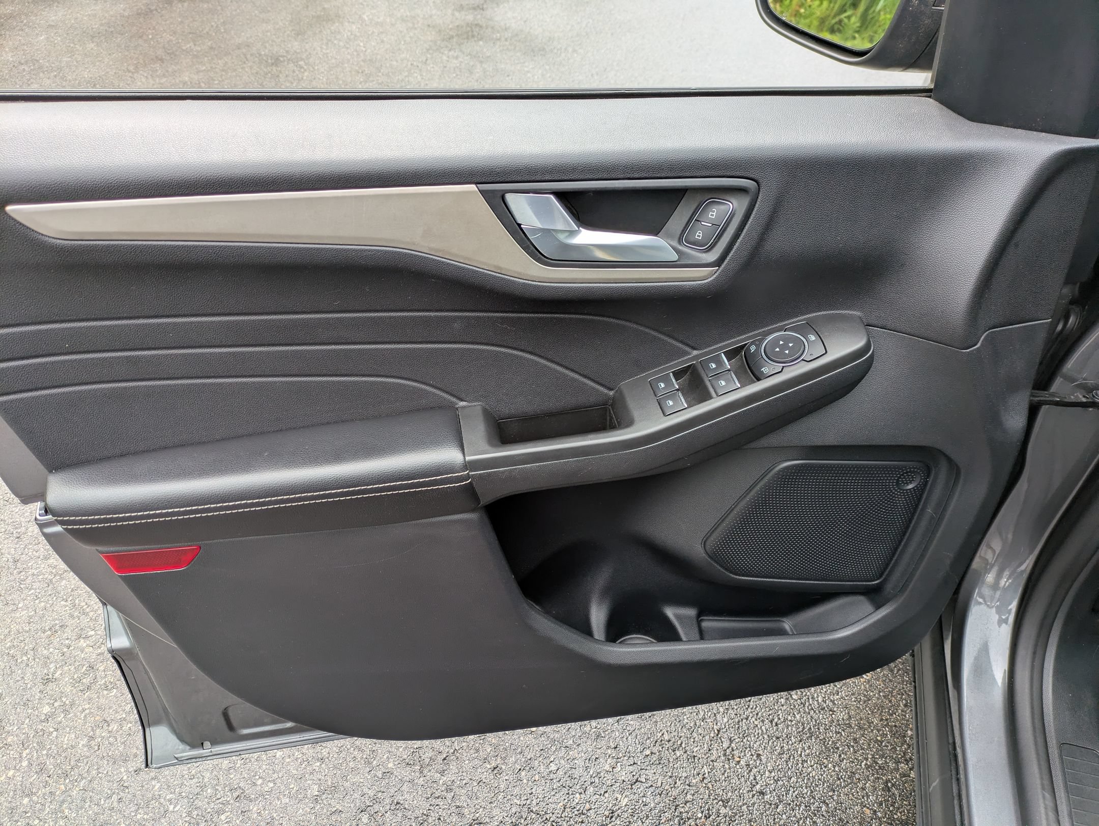 Used 2021 Ford Escape SE AWD/4WD image 6