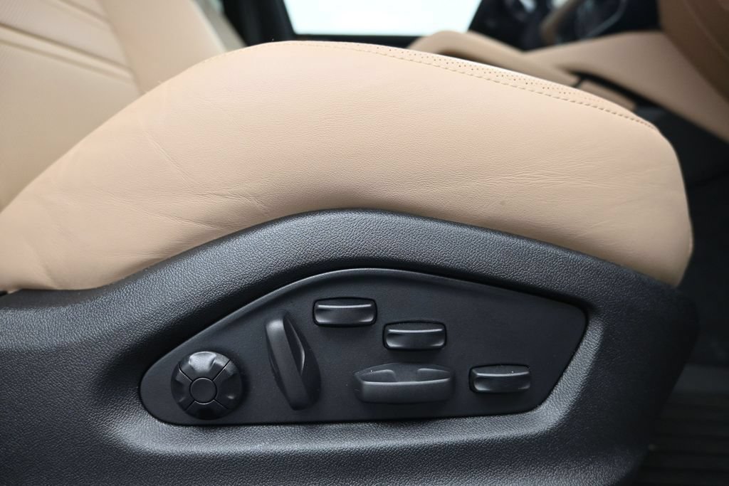 Certified 2026 Porsche Cayenne E-Hybrid Coupe AWD/4WD image 15