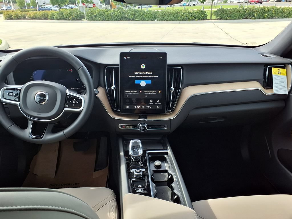 New 2026 Volvo XC60 B5 Plus w/ Protection Package Premier AWD/4WD image 18
