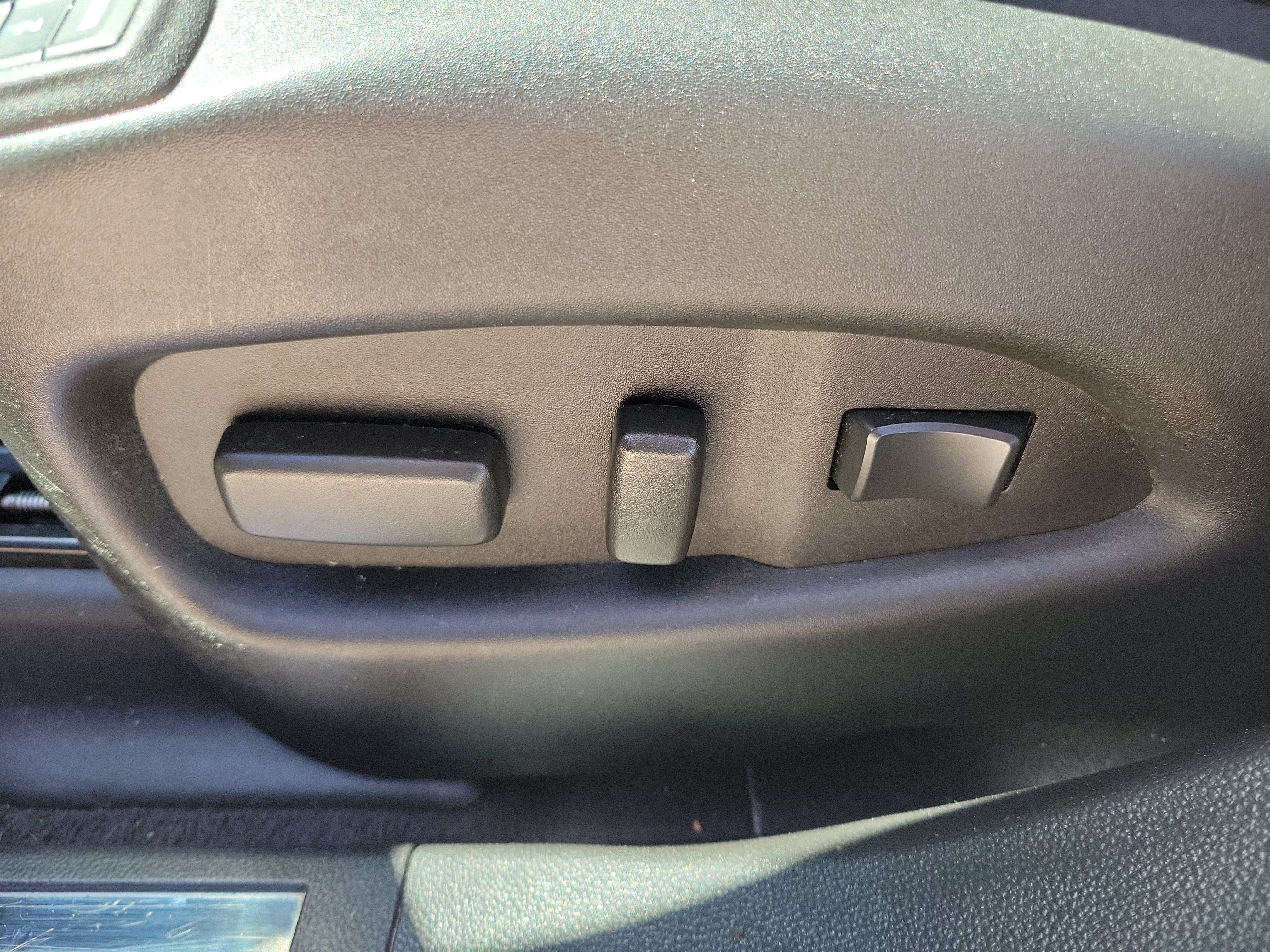 Used 2011 Cadillac SRX Luxury AWD/4WD image 14