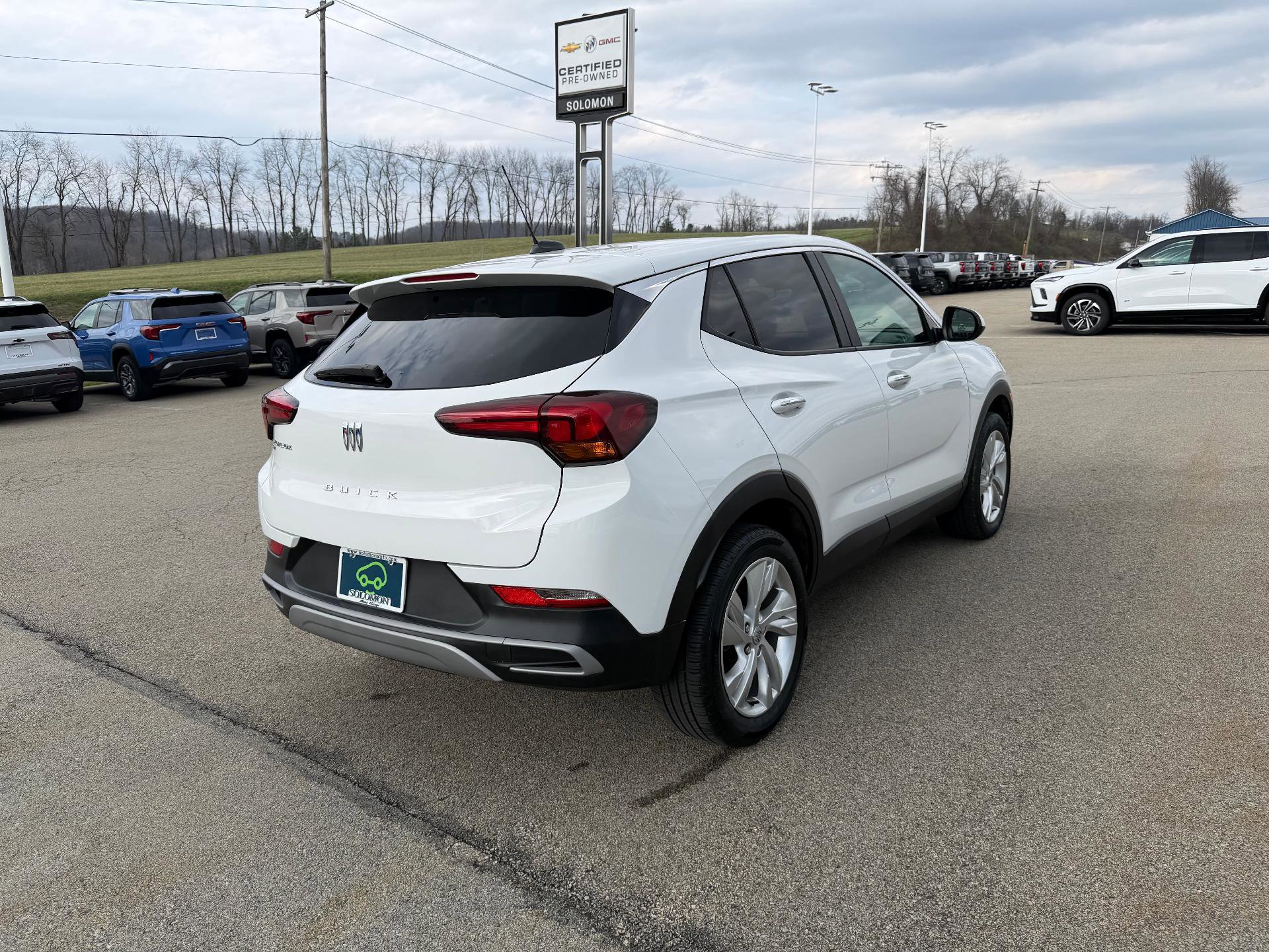 Certified 2024 Buick Encore GX Preferred w/ Comfort Package image 6