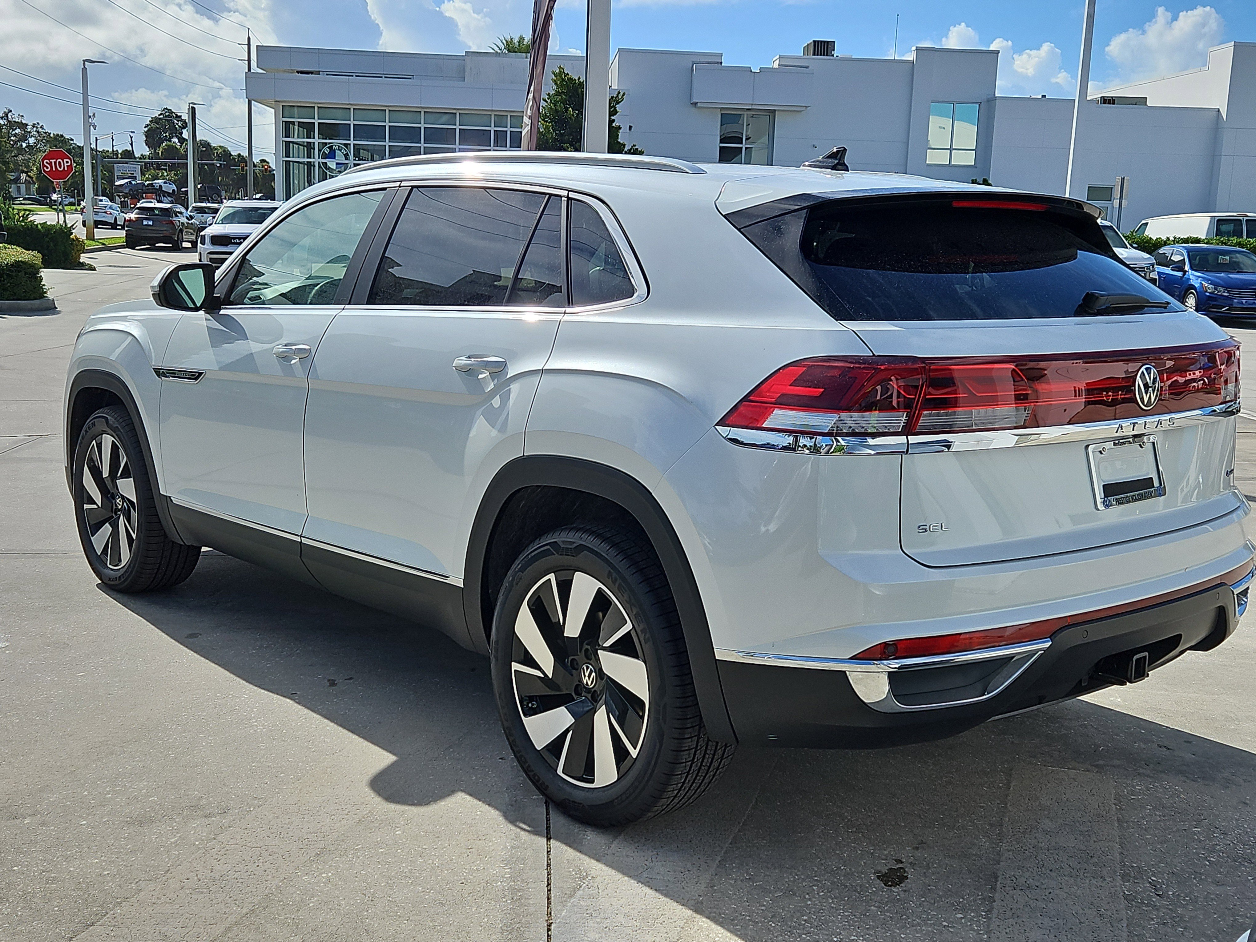 New 2026 Volkswagen Atlas Cross Sport SEL image 3