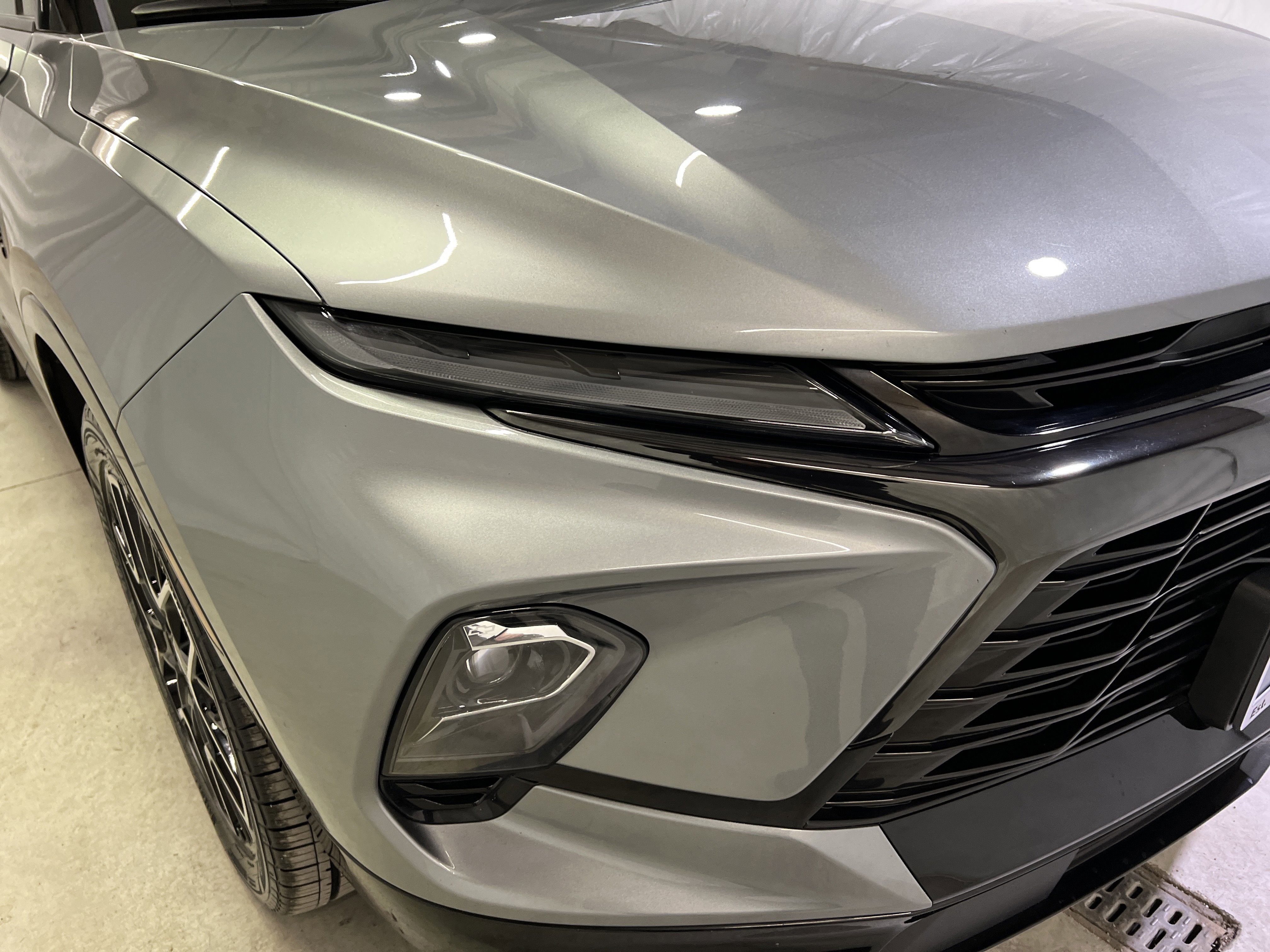 Certified 2023 Chevrolet Blazer RS w/ Driver Confidence II Package image 5