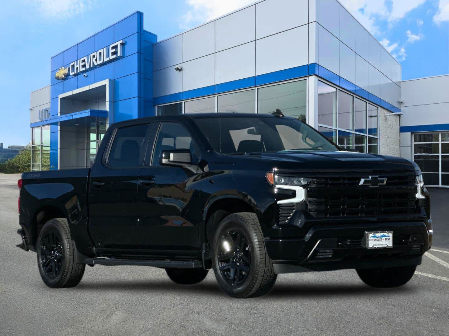 Used 2025 Chevrolet Silverado 1500 RST w/ Dark Appearance Package AWD/4WD image 9