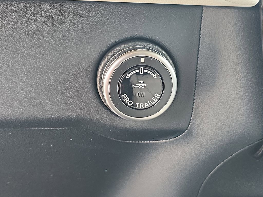 New 2026 Lincoln Navigator L Reserve AWD/4WD image 23