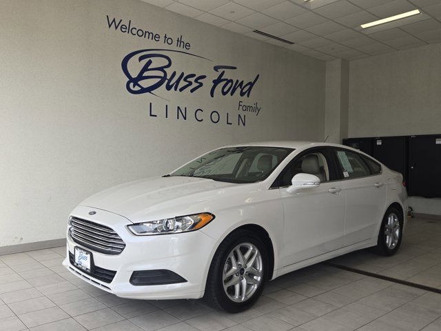 Used 2014 Ford Fusion SE FWD image 1