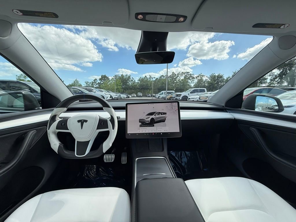 Used 2023 Tesla Model Y Performance image 18