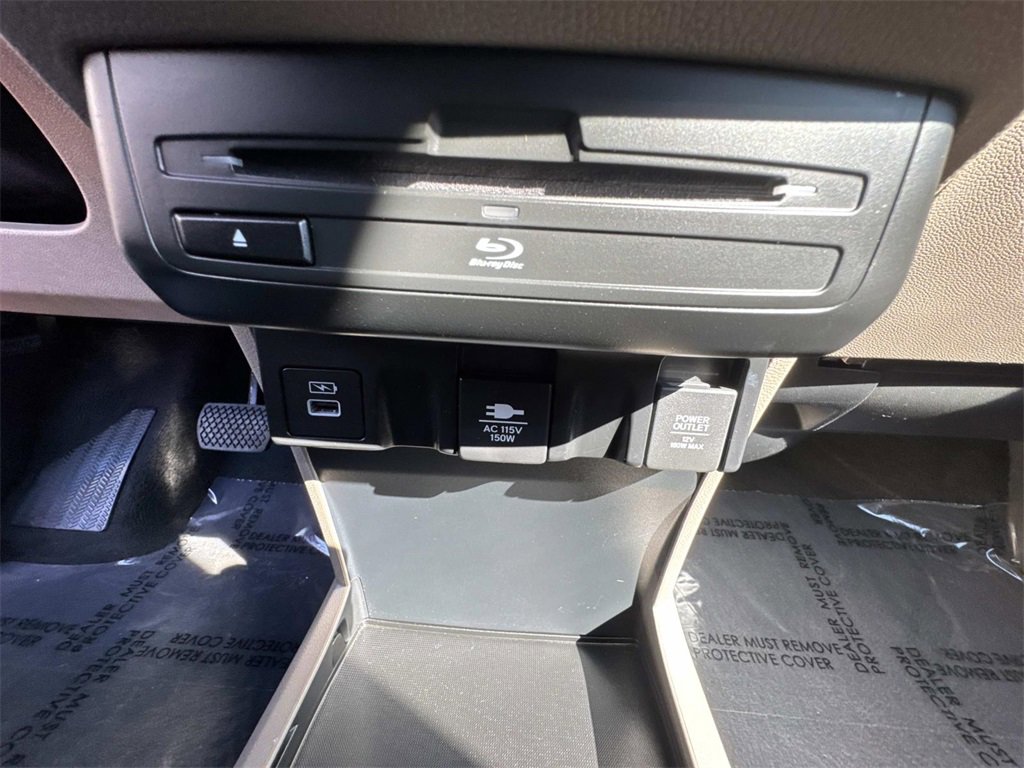 Used 2023 Honda Odyssey Touring image 48