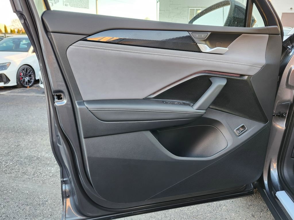 New 2026 Volkswagen Tiguan SE R-Line image 10