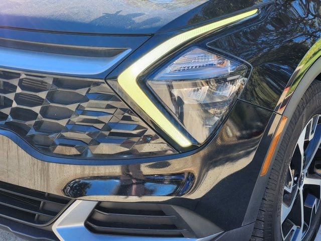 Used 2023 Kia Sportage EX image 16