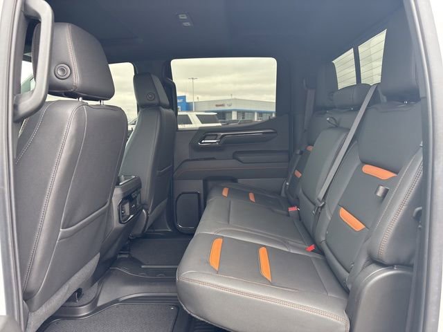 Used 2023 GMC Sierra 1500 AT4 w/ Technology Package AWD/4WD image 18