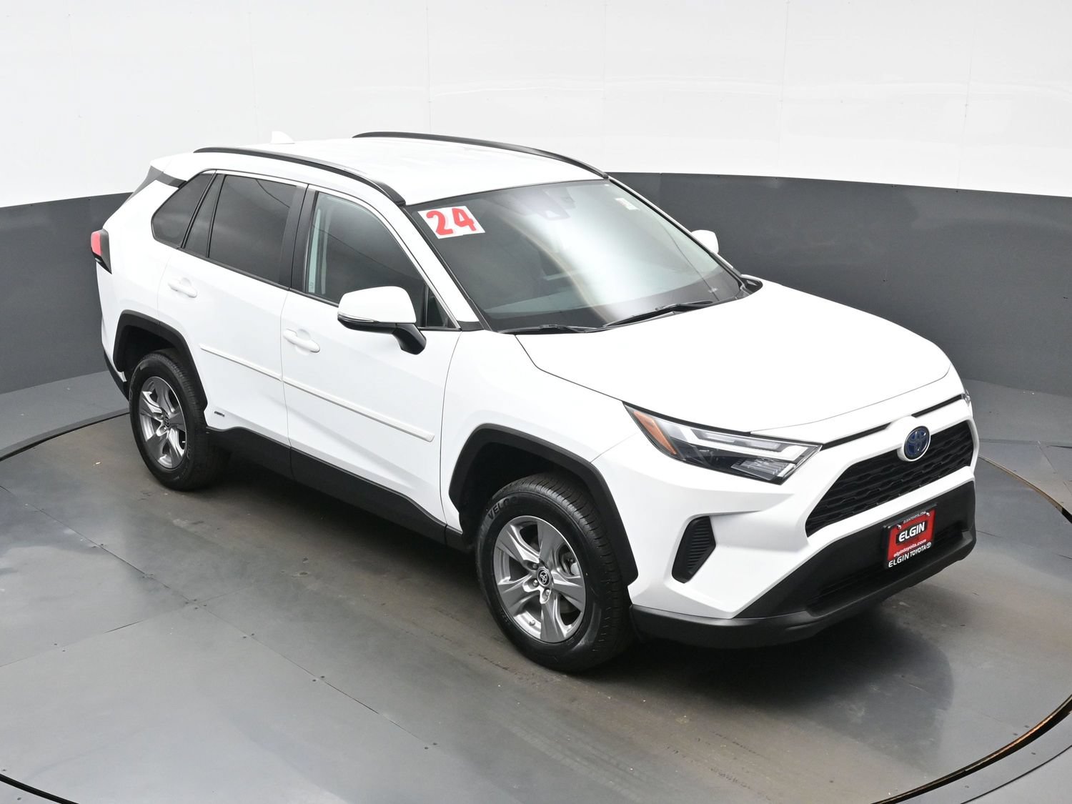 Used 2024 Toyota RAV4 LE AWD/4WD image 32