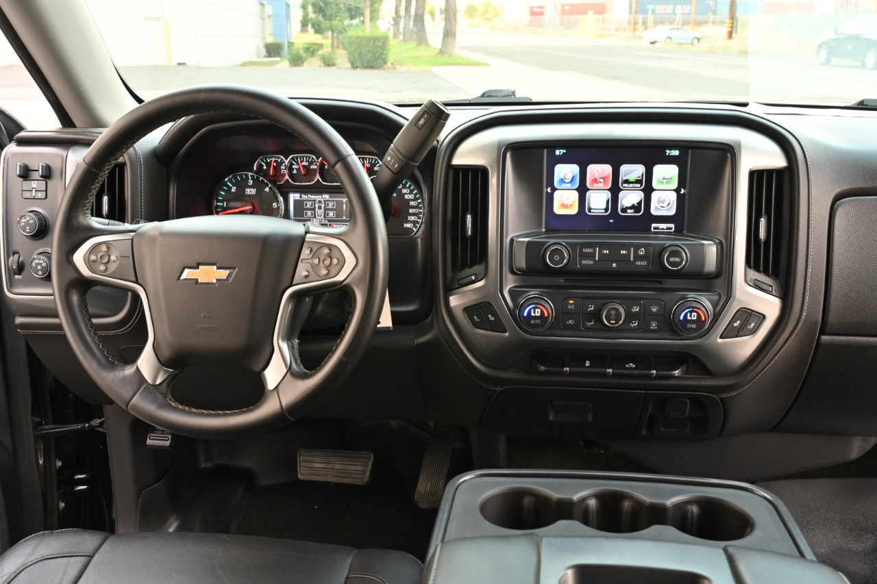 Used 2015 Chevrolet Silverado 1500 LTZ AWD/4WD image 15