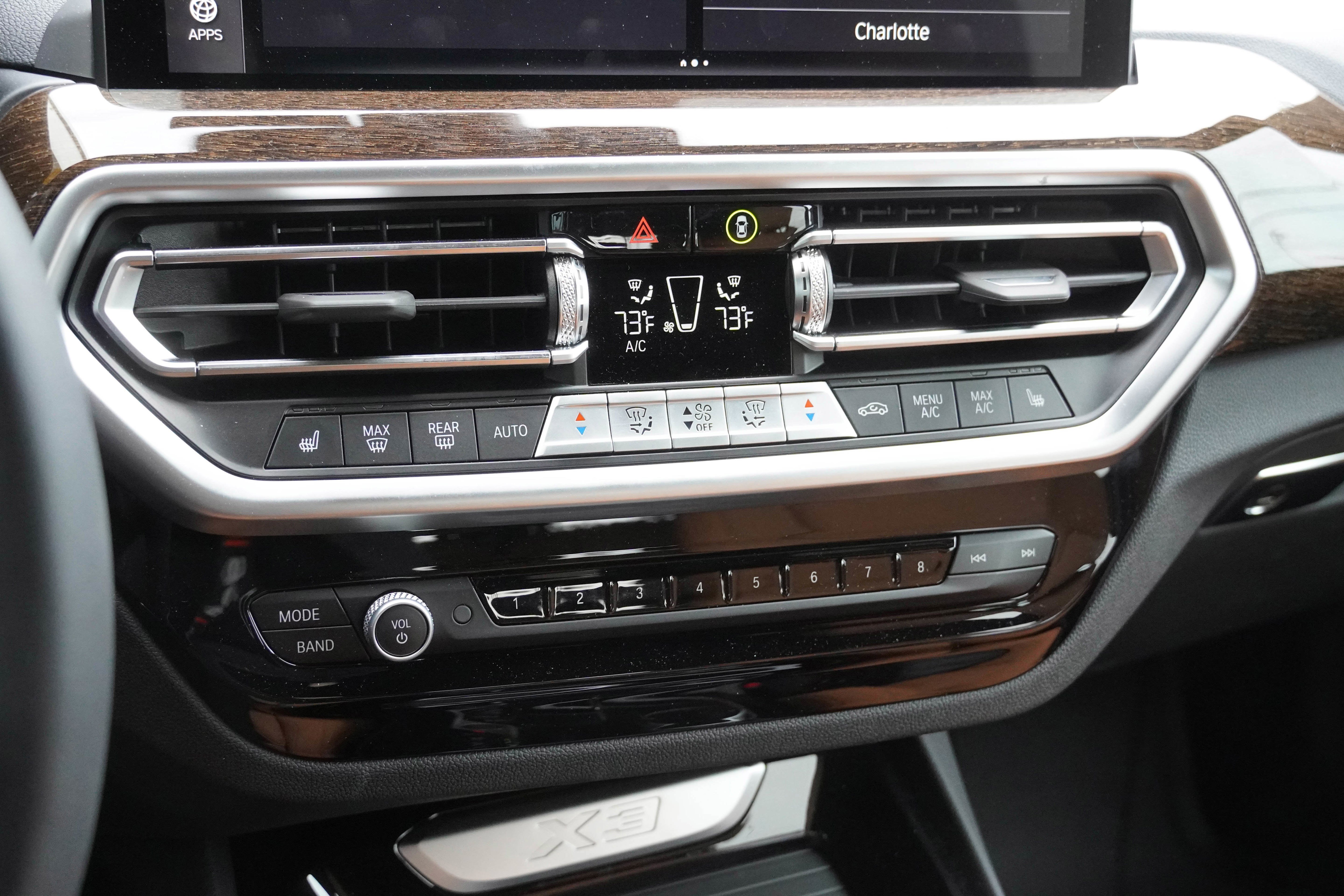 Certified 2024 BMW X3 sDrive30i w/ Premium Package image 28