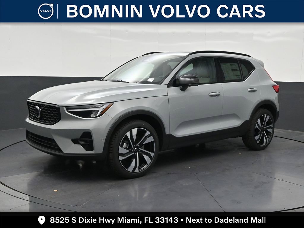 New 2026 Volvo XC40 B5 Plus w/ Protection Package Premier