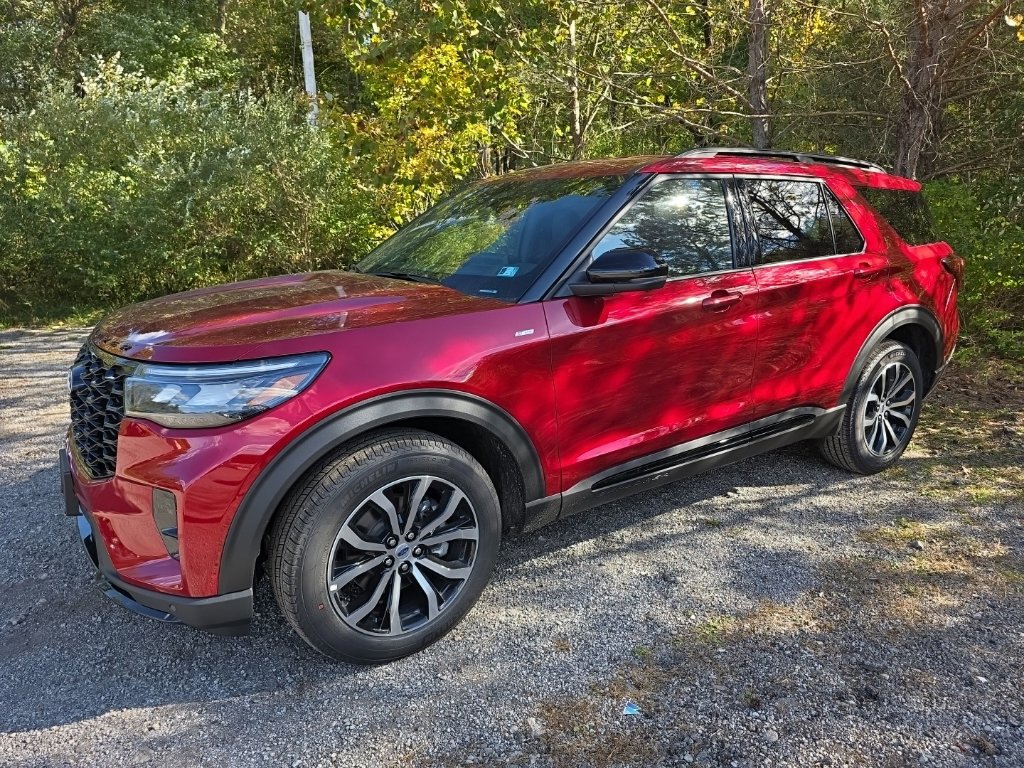 New 2027 Ford Explorer ST-Line w/ Premium Package AWD/4WD image 4