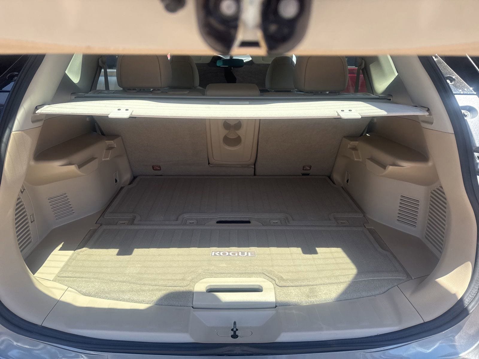 Used 2015 Nissan Rogue SL w/ SL Premium Package FWD image 13