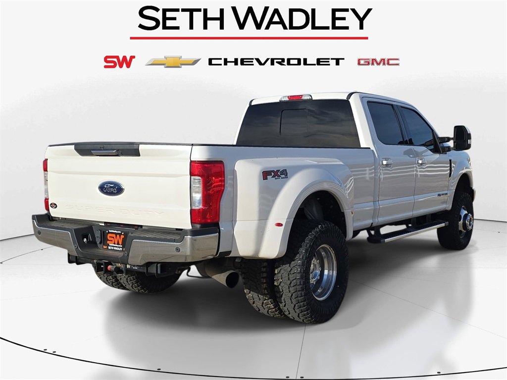Used 2019 Ford F350 Lariat w/ Lariat Value Package image 7