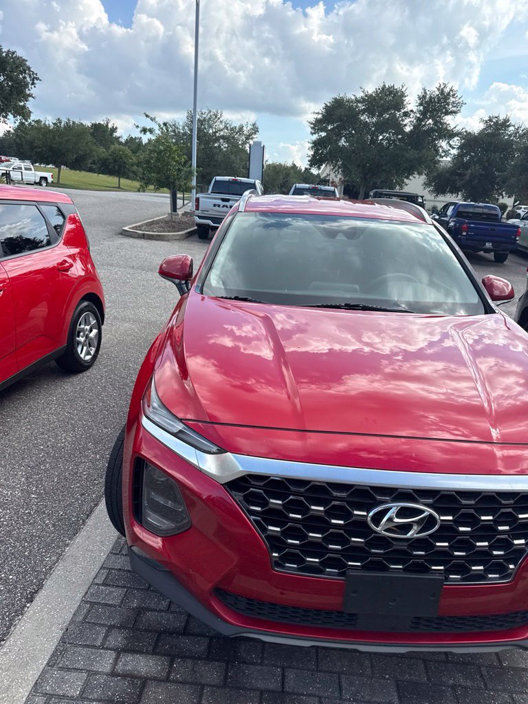 Used 2020 Hyundai Santa Fe SEL w/ Convenience Package FWD image 4