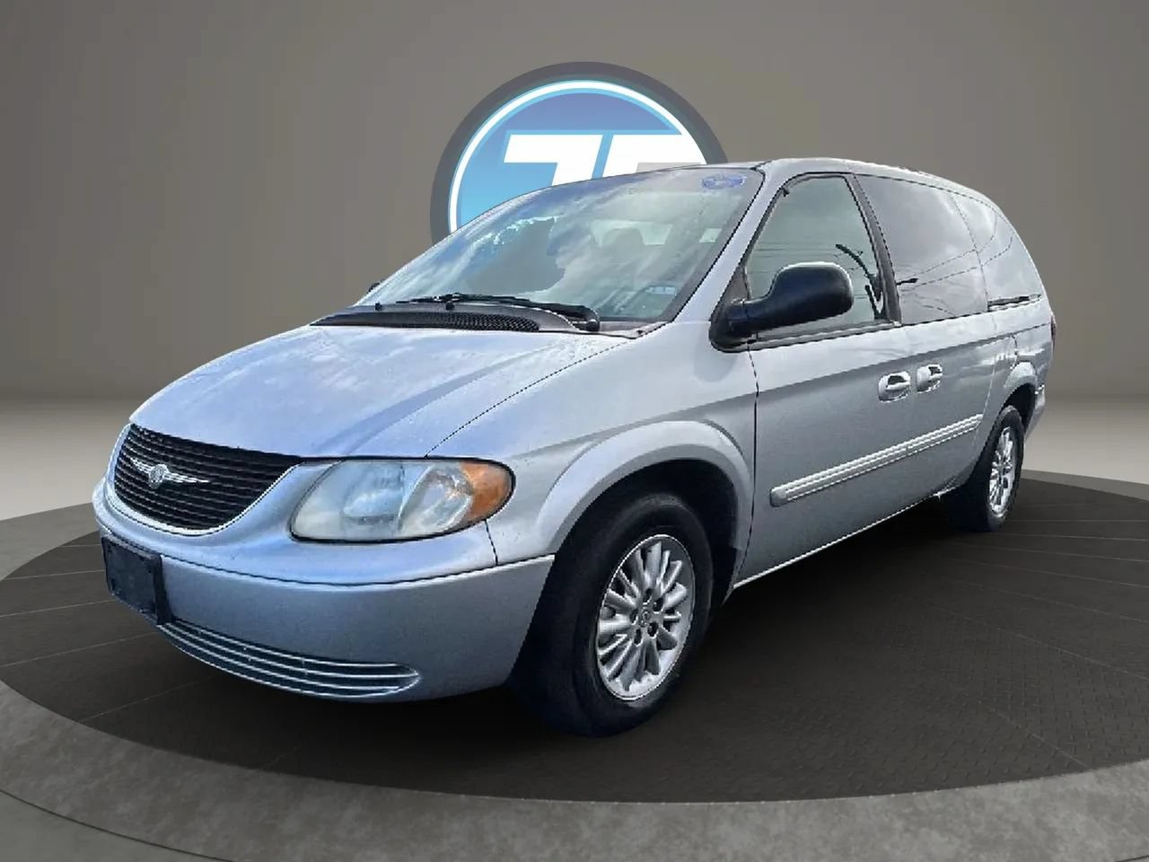 Used 2004 Chrysler Town & Country Touring FWD image 16