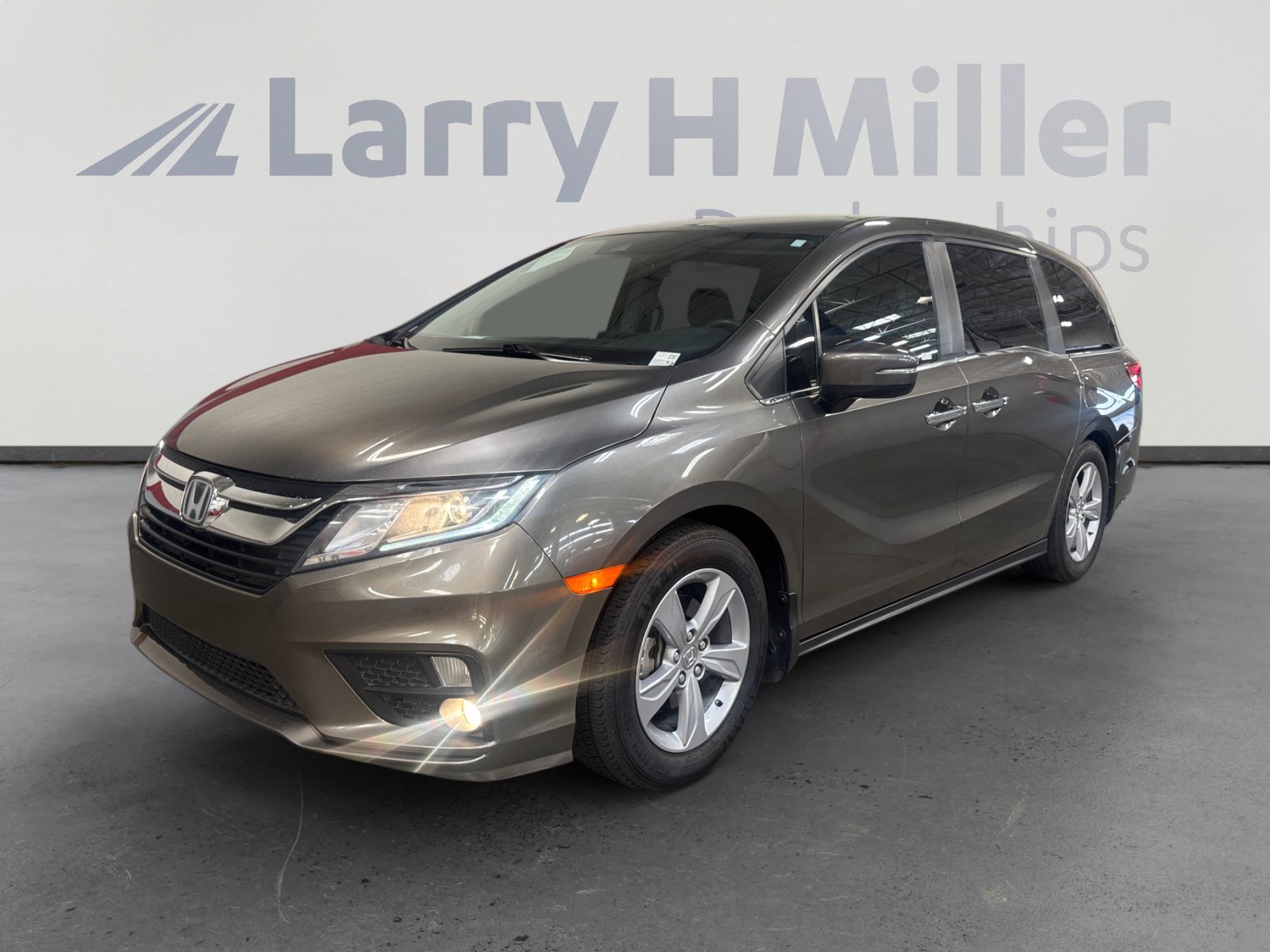 Used 2019 Honda Odyssey EX image 1