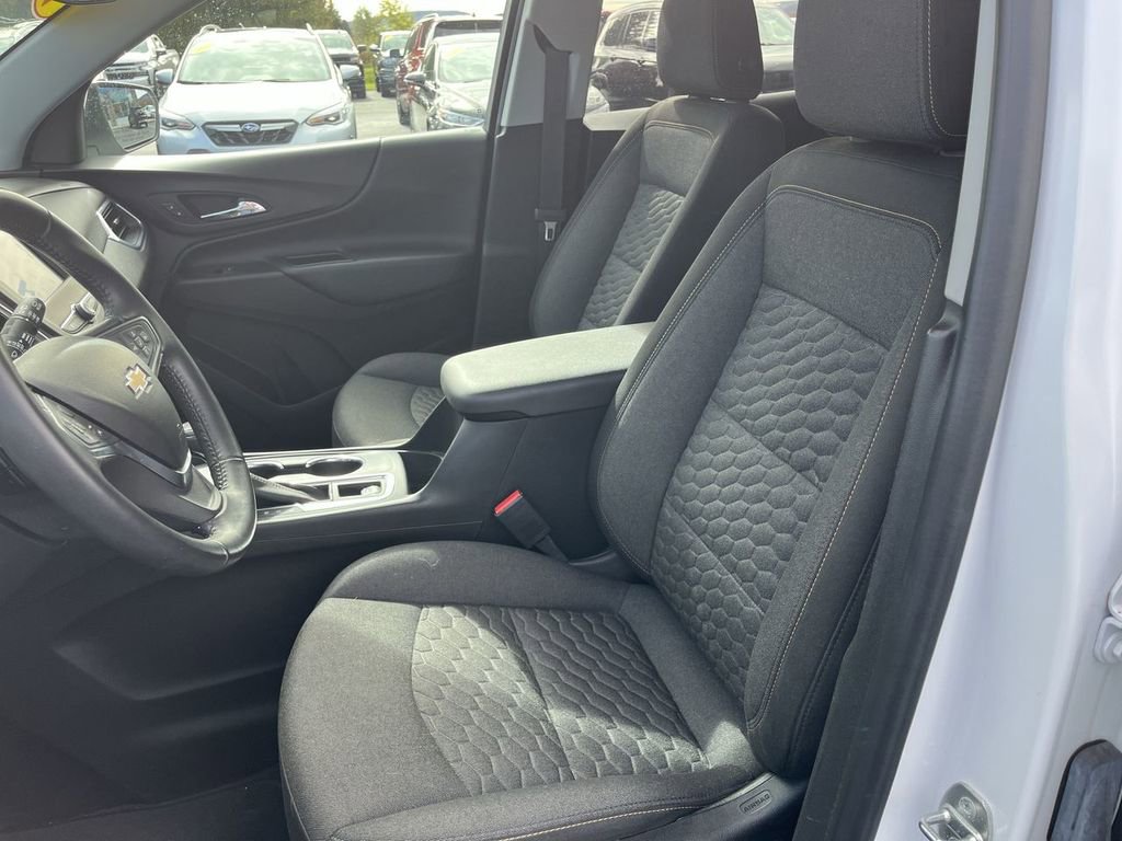 Used 2020 Chevrolet Equinox LT image 18