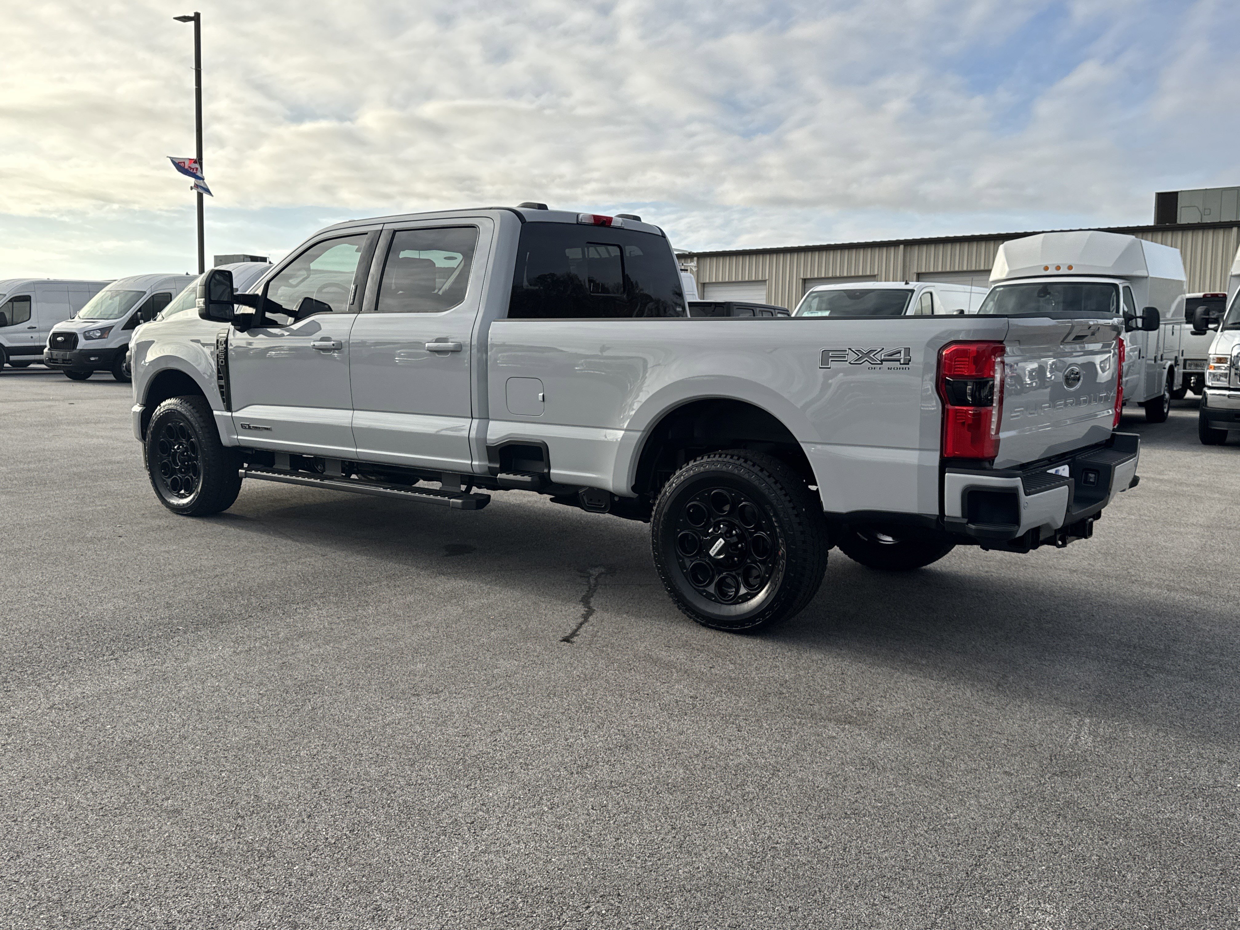New 2026 Ford F250 Lariat w/ Black Appearance Package image 7