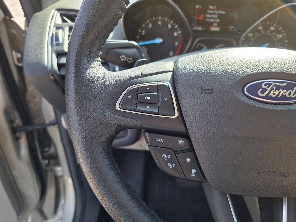 Used 2017 Ford Escape Titanium FWD image 25