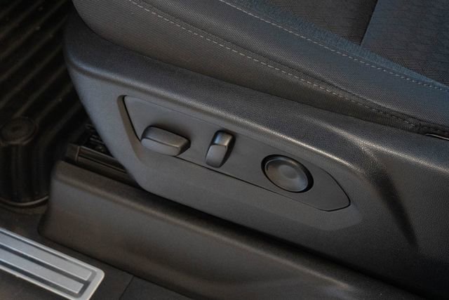 Used 2022 Chevrolet Silverado 1500 LT image 16