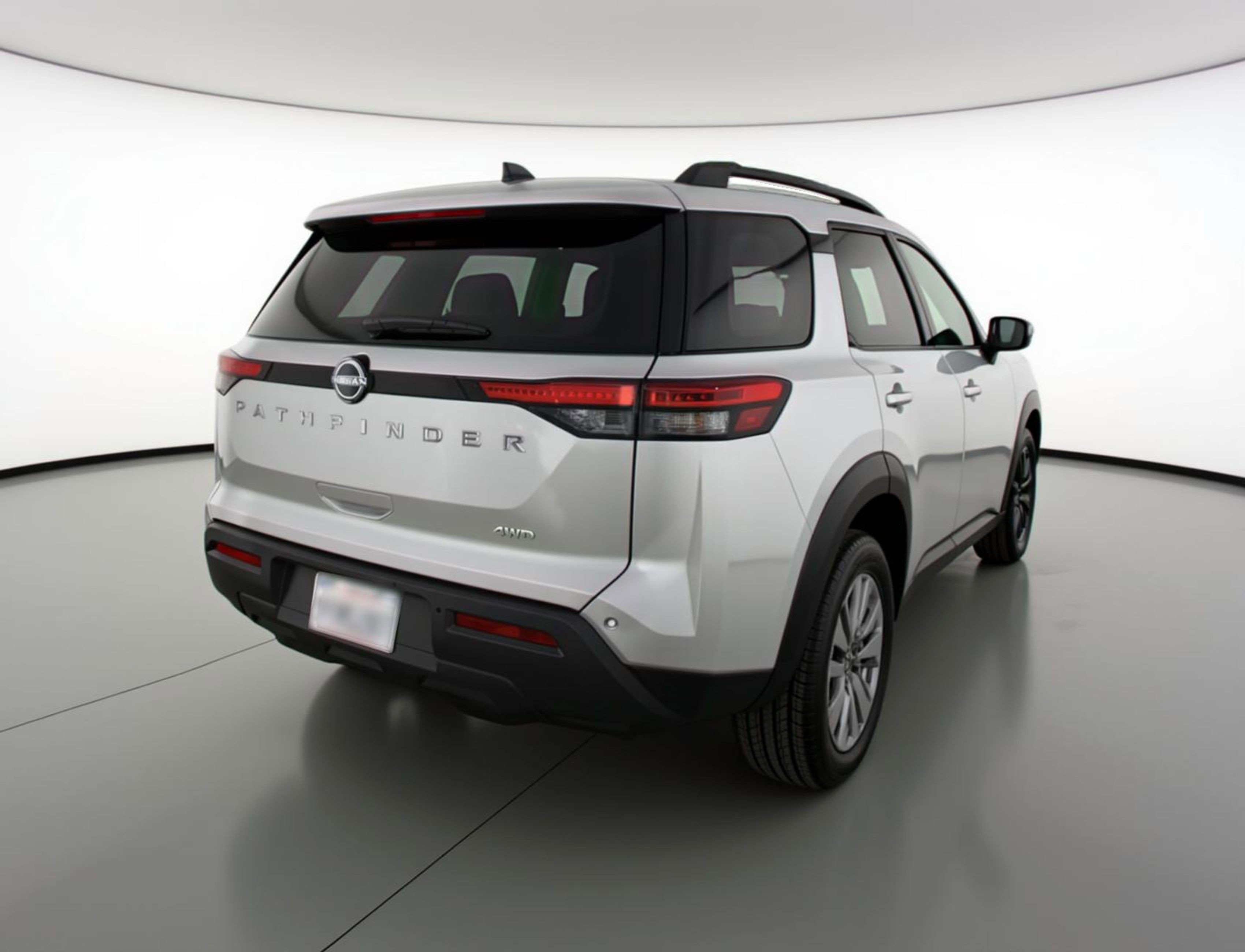 Used 2025 Nissan Pathfinder SV image 9