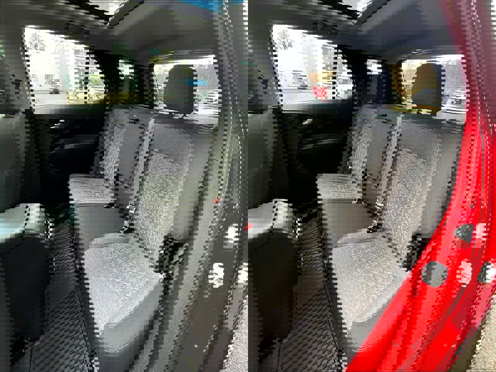 Used 2024 Chevrolet Equinox LT AWD/4WD image 15