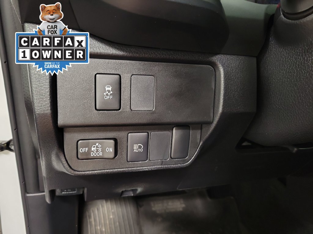 Used 2023 Toyota Tacoma SR AWD/4WD image 29