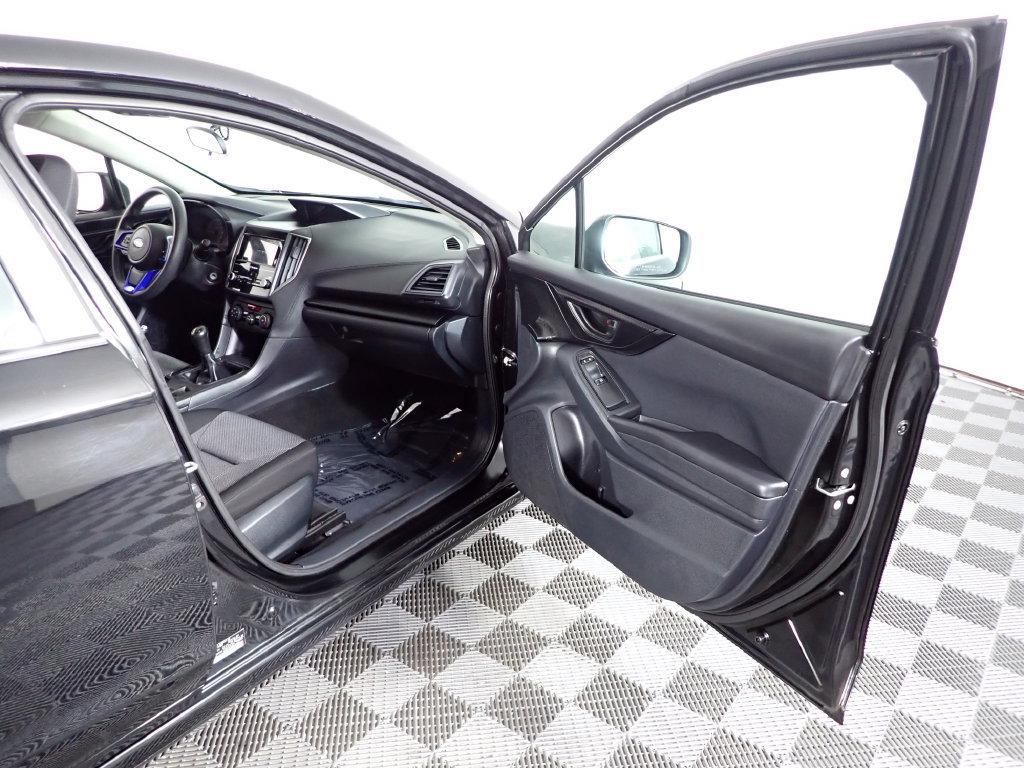 Used 2018 Subaru Impreza 2.0i AWD/4WD image 30