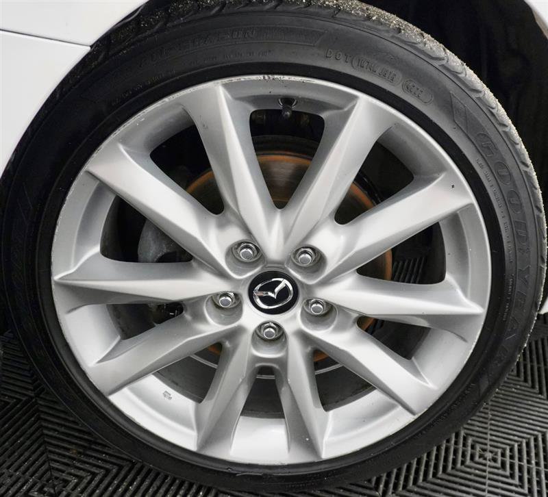 Used 2017 MAZDA MAZDA3 Grand Touring w/ Premium Equipment Package FWD image 3