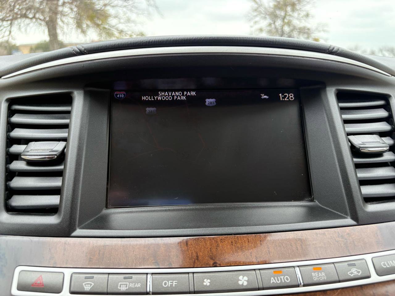 Used 2017 INFINITI QX60 FWD w/ Deluxe Technology Package image 47