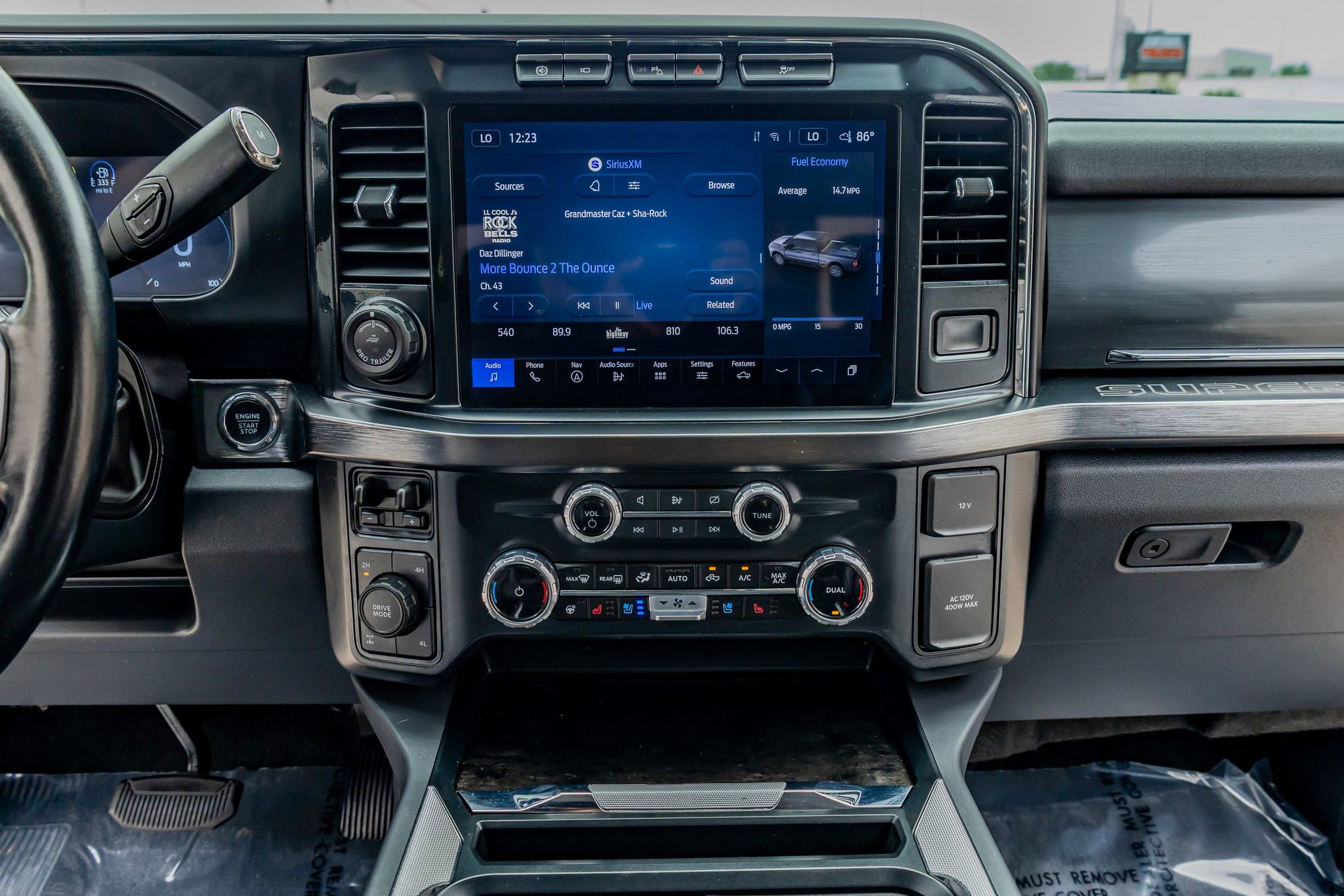 Used 2024 Ford F250 Lariat w/ Lariat Ultimate Package AWD/4WD image 24