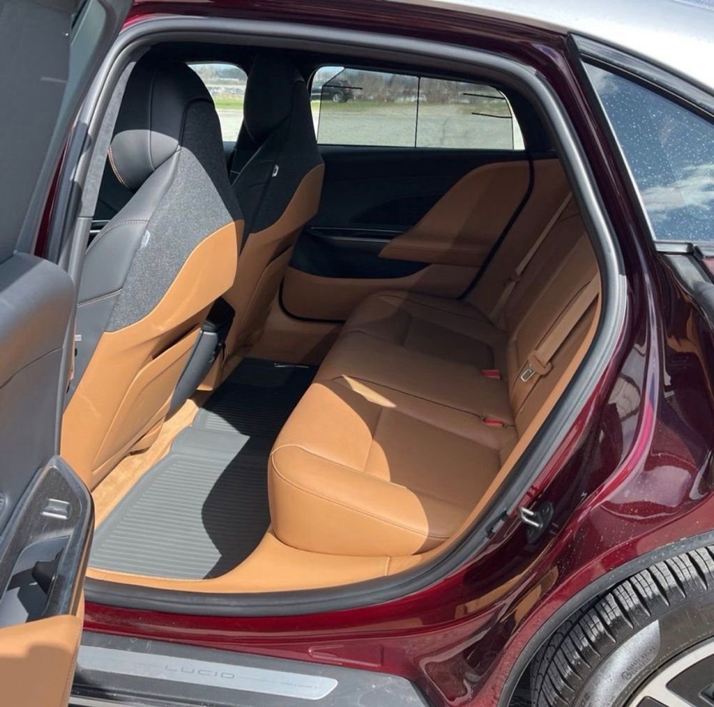 Used 2023 Lucid Air Touring image 14