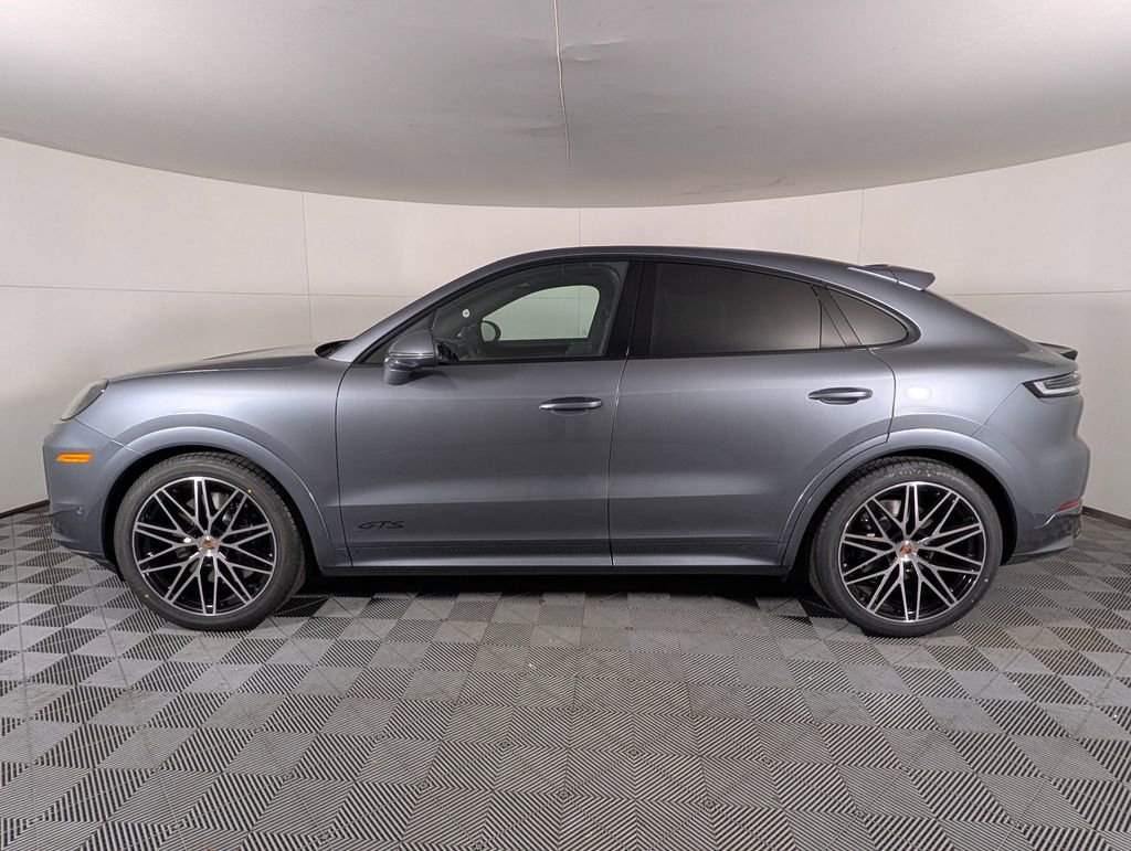 New 2026 Porsche Cayenne GTS image 2