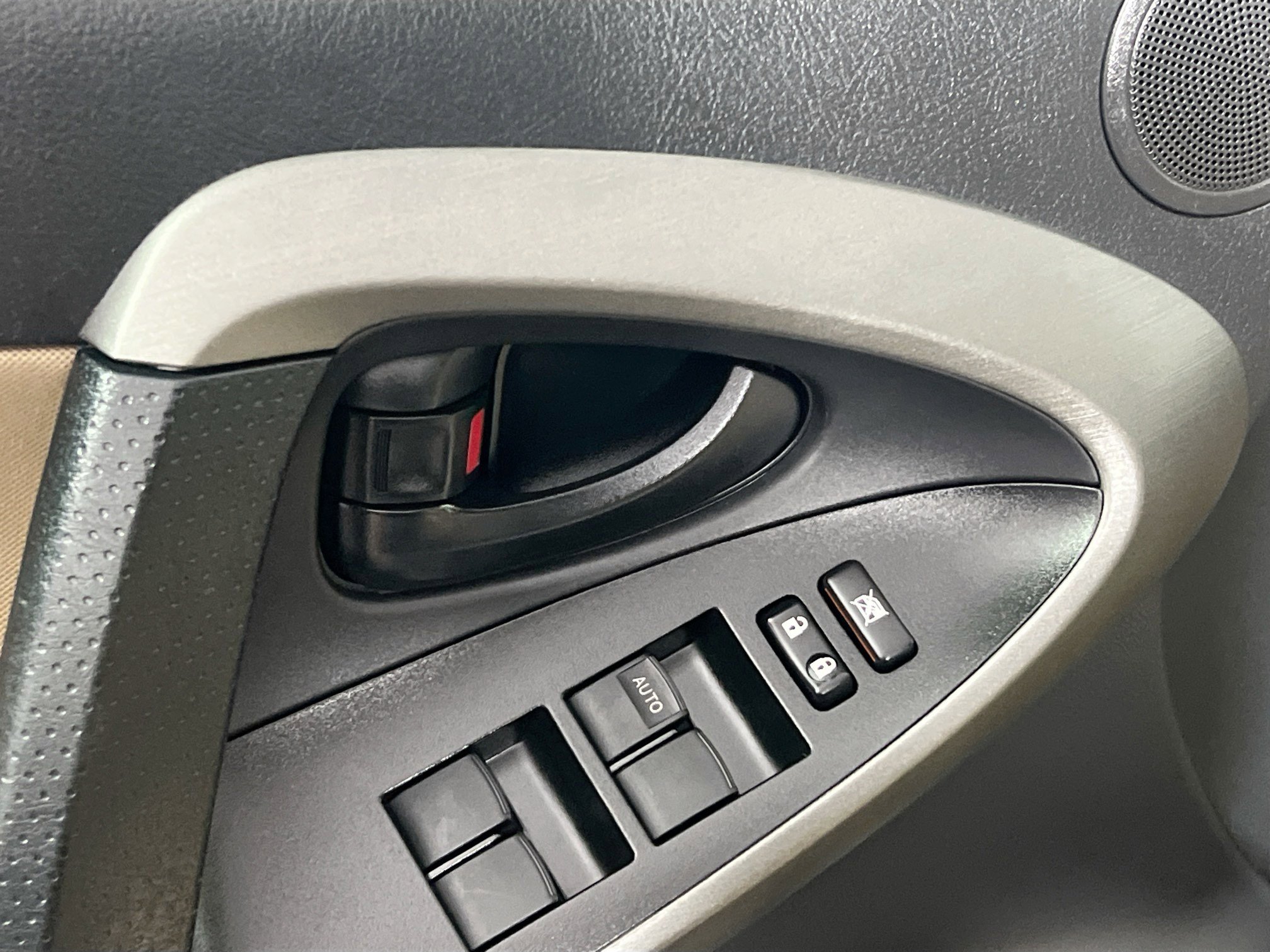 Used 2010 Toyota RAV4 2WD image 16