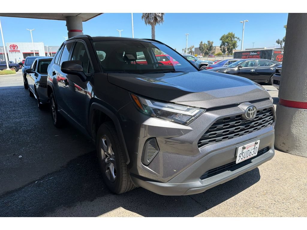 Used 2025 Toyota RAV4 XLE FWD image 2