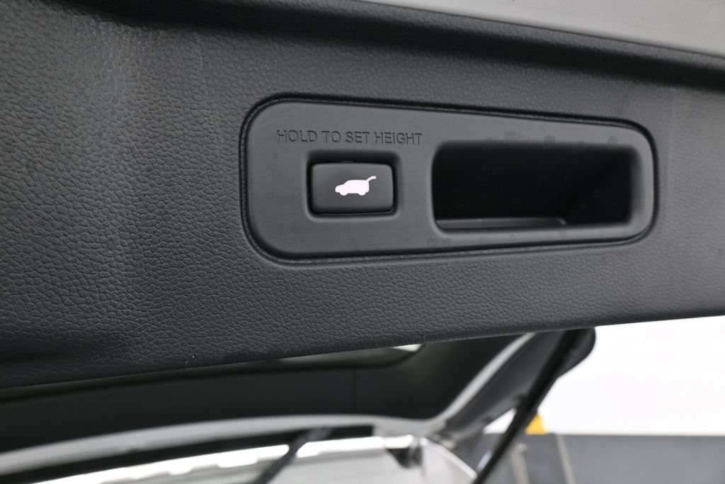 Used 2025 Honda Pilot EX-L image 44